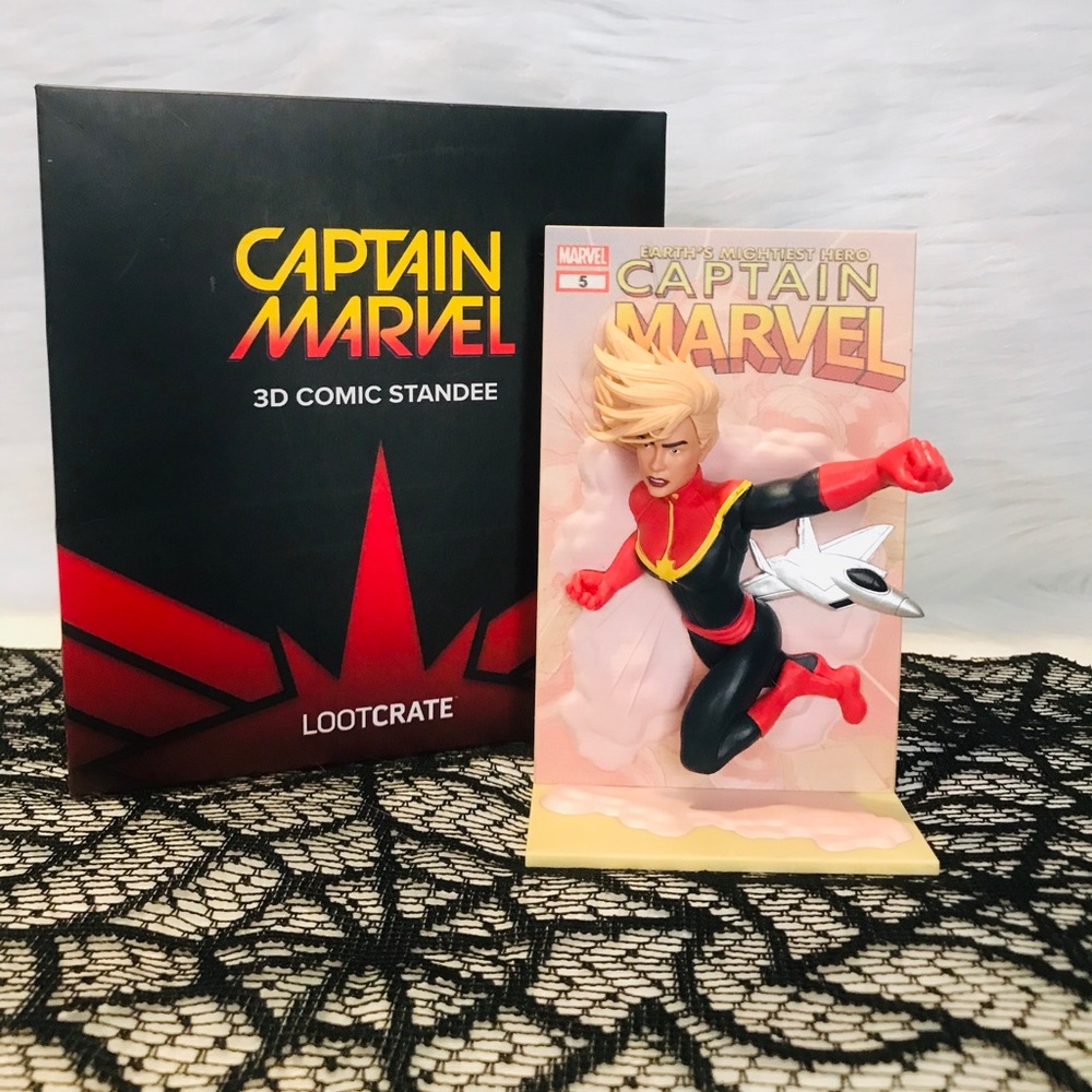 🐞Captain Marvel collectible